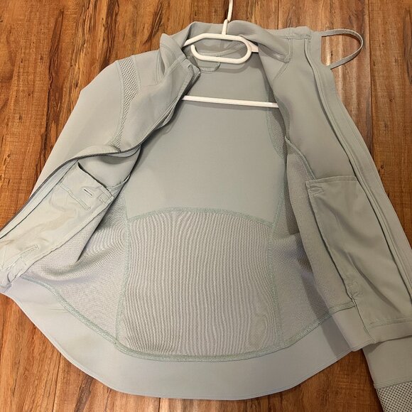 Lululemon Fitted Jacket: Size S - Picture 8 of 16
